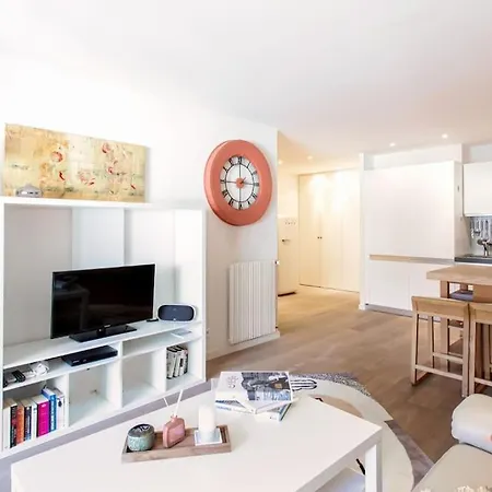 L35 Med 1min Sea Ac/parking/2bedrooms Terrace Apartment