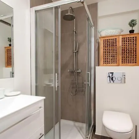 L35 Med 1min Sea Ac/parking/2bedrooms Terrace *